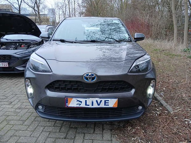 Toyota yaris cross 1.5 hybrid 2wd business edition 2023 | 26-92-69 - afbeelding 14 van  18