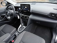 Toyota yaris cross 1.5 hybrid 2wd business edition 2023 | 26-92-69 - afbeelding 17 van  18