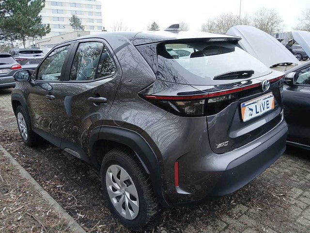 Toyota yaris cross 1.5 hybrid 2wd business edition 2023 | 26-92-69 - afbeelding 18 van  18