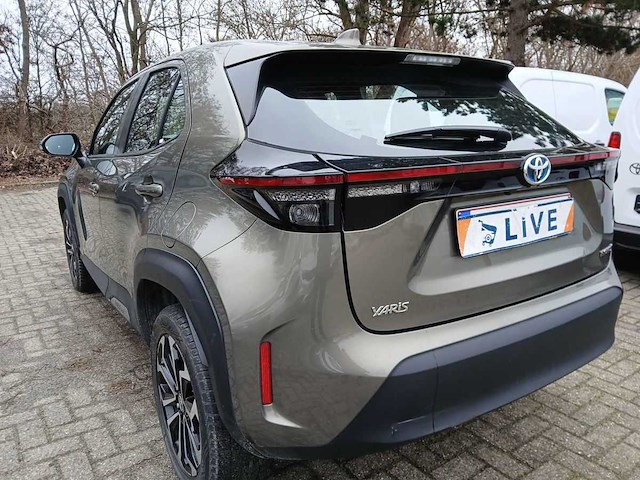 Toyota yaris cross 1.5 hybrid dynamic 2023 | 20-20-64 - afbeelding 3 van  12