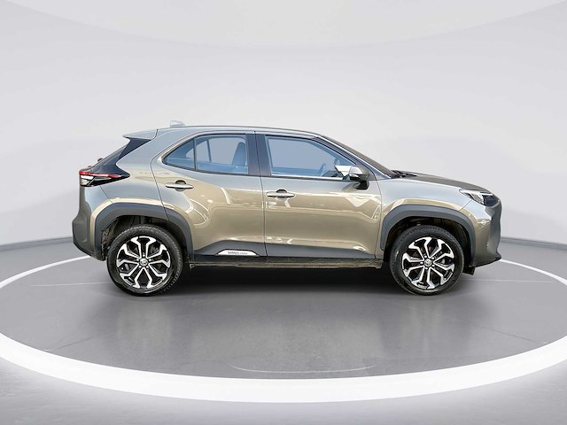 Toyota yaris cross 1.5 hybrid dynamic 2023 | 20-20-64 - afbeelding 10 van  27