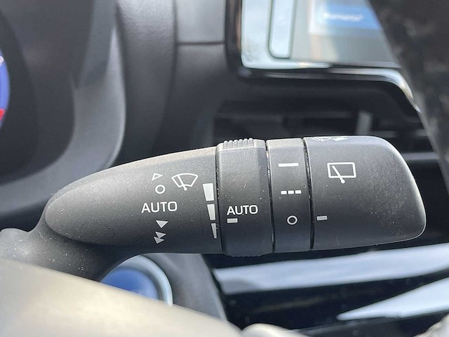 Toyota yaris cross 1.5 hybrid dynamic 2023 | 20-20-64 - afbeelding 11 van  32