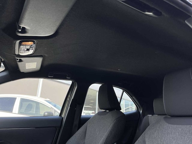 Toyota yaris cross 1.5 hybrid dynamic 2023 | 20-20-64 - afbeelding 17 van  32