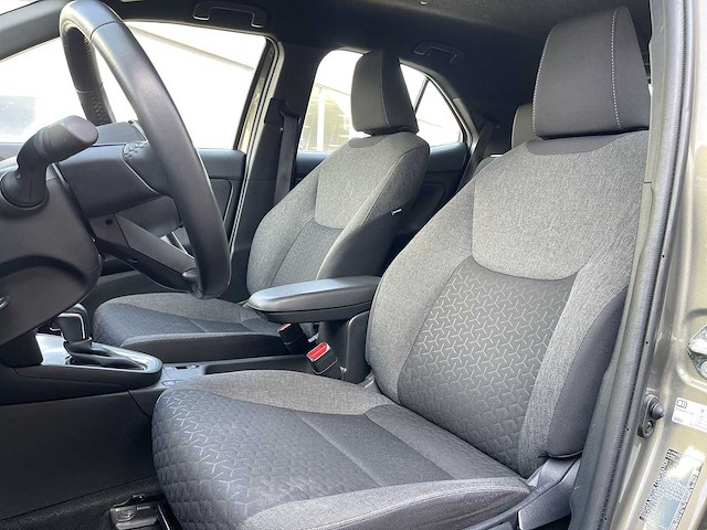 Toyota yaris cross 1.5 hybrid dynamic 2023 | 20-20-64 - afbeelding 23 van  32