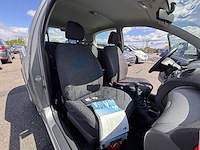 Toyota yaris van 1.0i vvt-i linea natura, 2004 - afbeelding 16 van  34