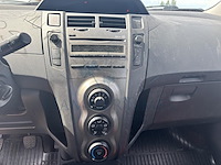 Toyota yaris van 1.0i vvt-i natura,2011 - afbeelding 7 van  32