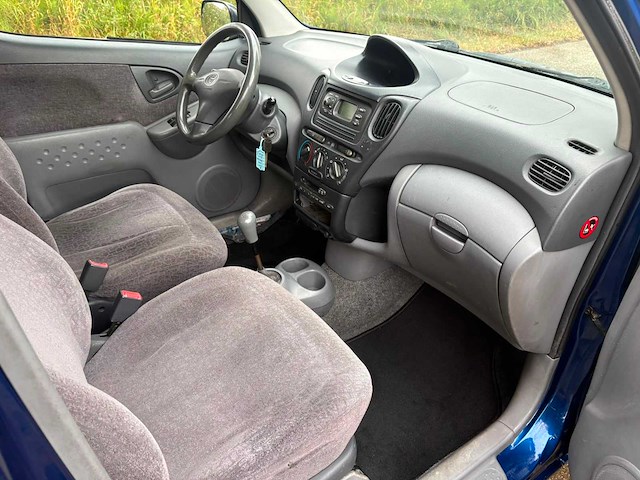 Toyota yaris verso 1.3-16v vvt-i sol , 58-jsn-8 - afbeelding 13 van  20