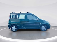 Toyota yaris verso 1.5-16v vvt-i sol 2001 | 33-gn-fs - afbeelding 7 van  22