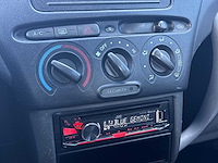 Toyota yaris verso 1.5-16v vvt-i sol 2001 | 33-gn-fs - afbeelding 21 van  22