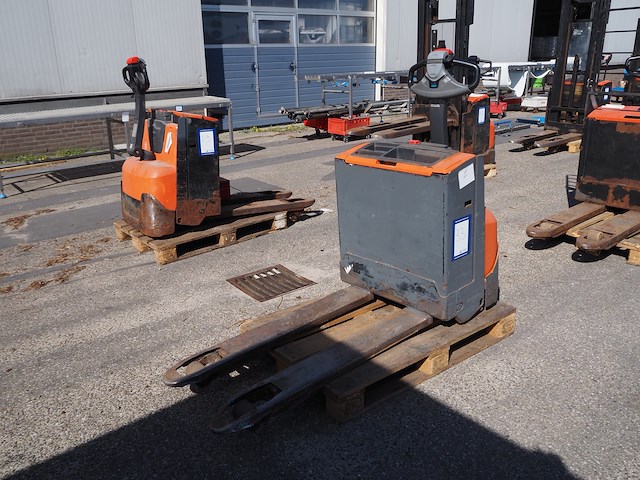 Toyota - afbeelding 2 van  8