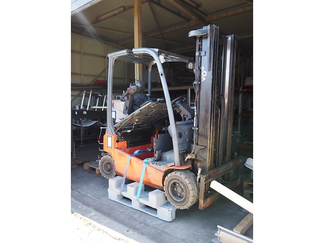 Toyota - afbeelding 1 van  13