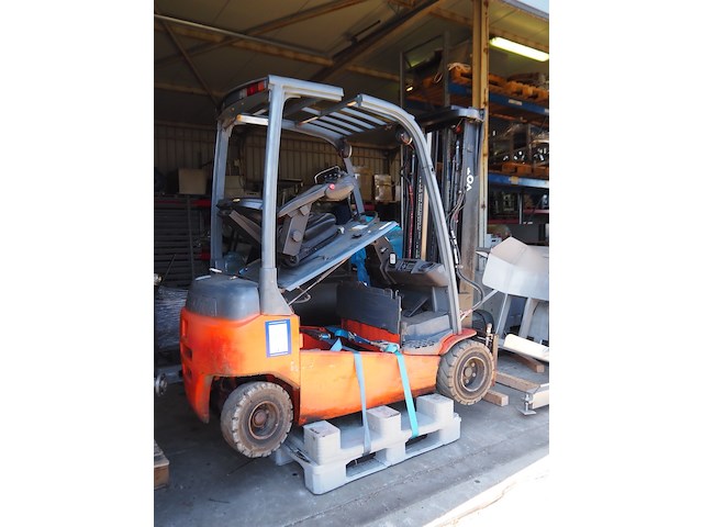 Toyota - afbeelding 2 van  13