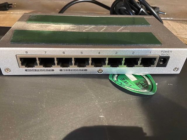 Tp link / 3com / netgear /zyxel wifi, router & switch - afbeelding 2 van  10