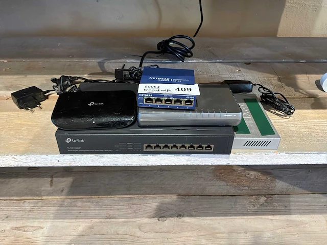 Tp link / 3com / netgear /zyxel wifi, router & switch - afbeelding 1 van  10
