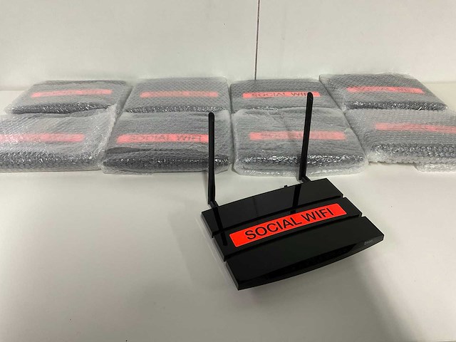 Tp link n600 tl-wdr3600 switch (9x) - afbeelding 1 van  5