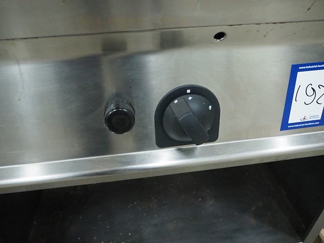 Tp - afbeelding 5 van  9