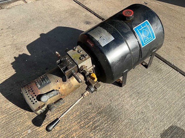 Tpm42010003 hydraulisch aggregaat - afbeelding 1 van  6