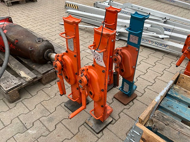 Tractel/steel jack/ cm bison top 5t/ sj50 dommekracht (4x) - afbeelding 1 van  12