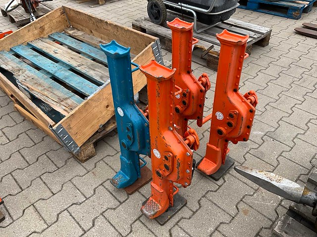 Tractel/steel jack/ cm bison top 5t/ sj50 dommekracht (4x) - afbeelding 6 van  12