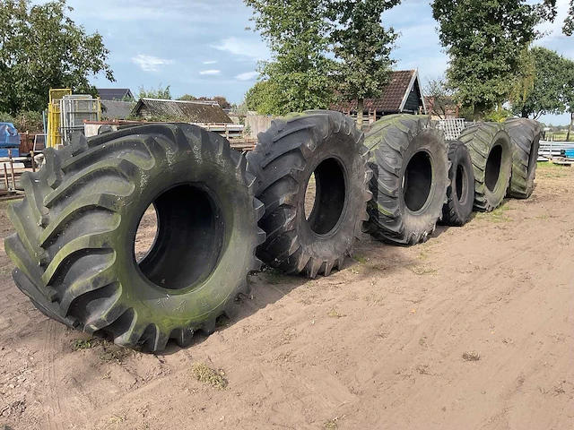Tractor banden (6x) - afbeelding 1 van  14
