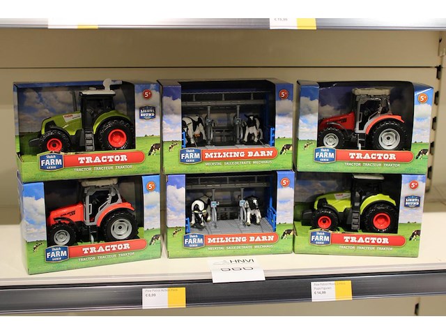 Tractor en milking barn dutch farm serie, zes stuks. - afbeelding 1 van  2