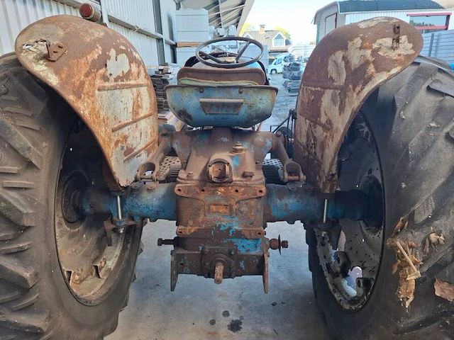 Tractor, fordson, major - afbeelding 29 van  30