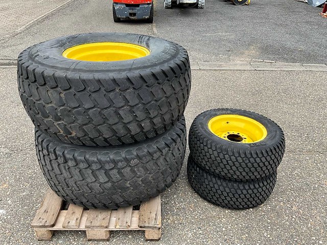 Tractor gazonbanden set - afbeelding 6 van  11