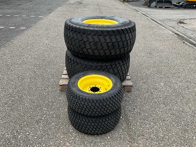 Tractor gazonbanden set - afbeelding 7 van  11