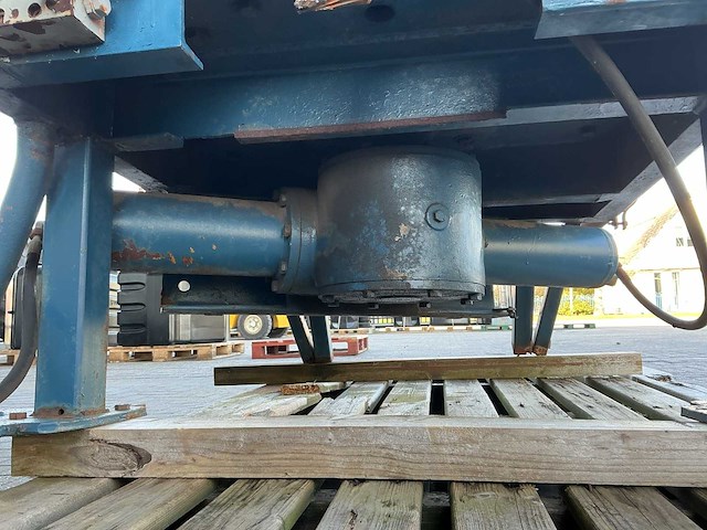 Tractor kraanopbouw draaikrans - afbeelding 5 van  6