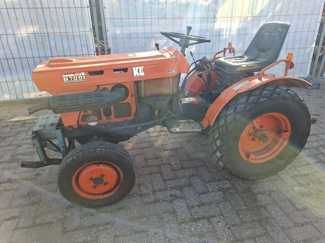 Tractor, kubota, b7001 - afbeelding 1 van  19