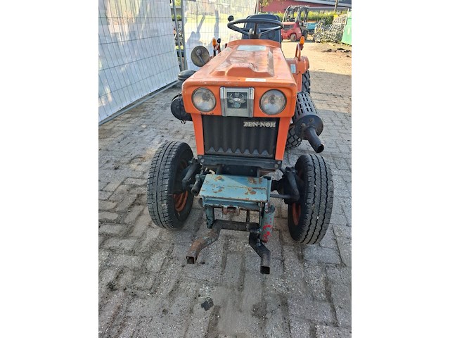 Tractor, kubota, b7001 - afbeelding 16 van  19