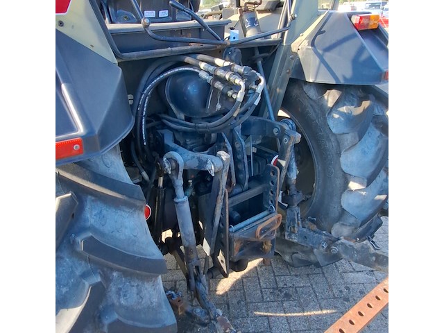 Tractor met veegrol, valmet, 405gl, 1988 - afbeelding 8 van  35