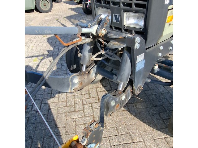 Tractor met veegrol, valmet, 405gl, 1988 - afbeelding 10 van  35