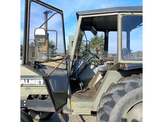 Tractor met veegrol, valmet, 405gl, 1988 - afbeelding 13 van  35