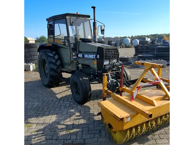 Tractor met veegrol, valmet, 405gl, 1988 - afbeelding 23 van  35