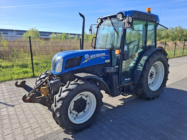 Tractor, new holland, t4.85f, 2015 - afbeelding 1 van  37
