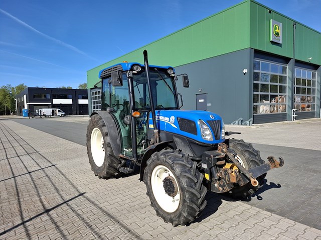 Tractor, new holland, t4.85f, 2015 - afbeelding 23 van  37