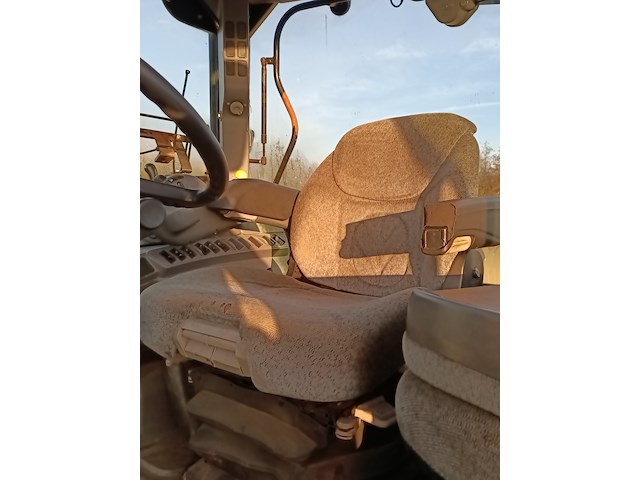 Tractor new holland, ts135a, bouwjaar 2007 - afbeelding 5 van  39