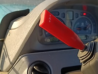 Tractor new holland, ts135a, bouwjaar 2007 - afbeelding 9 van  39