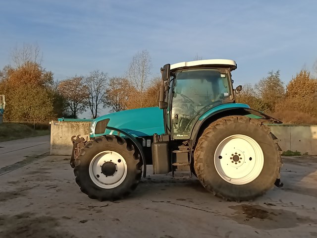Tractor new holland, ts135a, bouwjaar 2007 - afbeelding 12 van  39