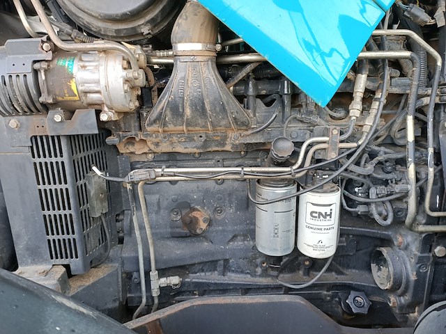 Tractor new holland, ts135a, bouwjaar 2007 - afbeelding 32 van  39