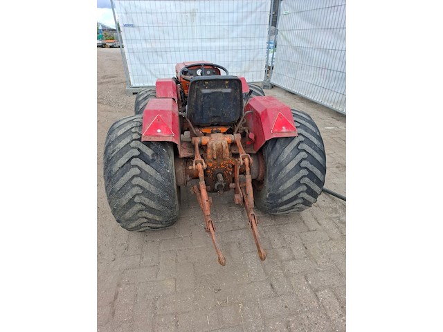 Tractor valpadana, 4rm 330 - afbeelding 9 van  14