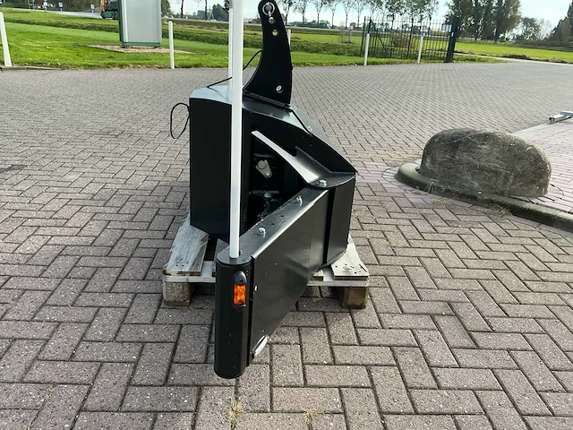 Tractorbumper sw1000 voorladers en accessoires - afbeelding 12 van  18