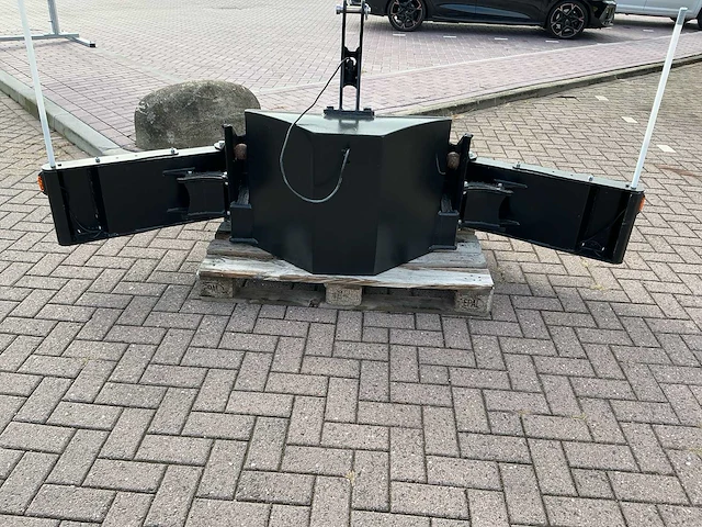 Tractorbumper sw1000 voorladers en accessoires - afbeelding 15 van  18