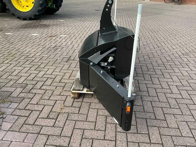 Tractorbumper sw1000 voorladers en accessoires - afbeelding 17 van  18