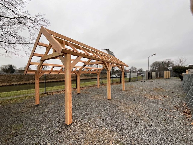 Traditionele douglas kapschuur 560x360x325 cm - afbeelding 17 van  18