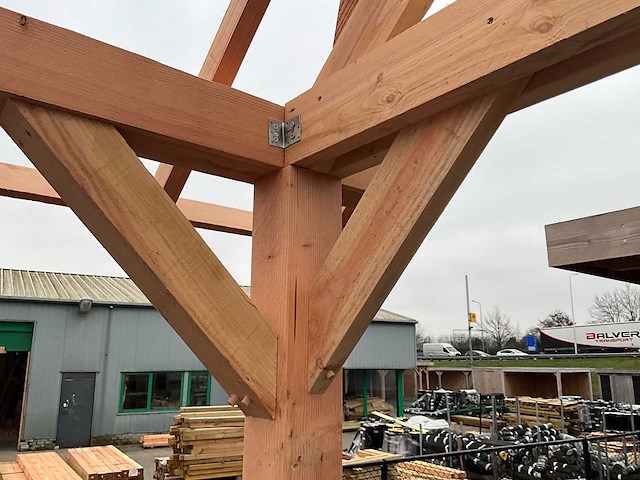 Traditionele douglas kapschuur 660x360x325 cm - afbeelding 12 van  15