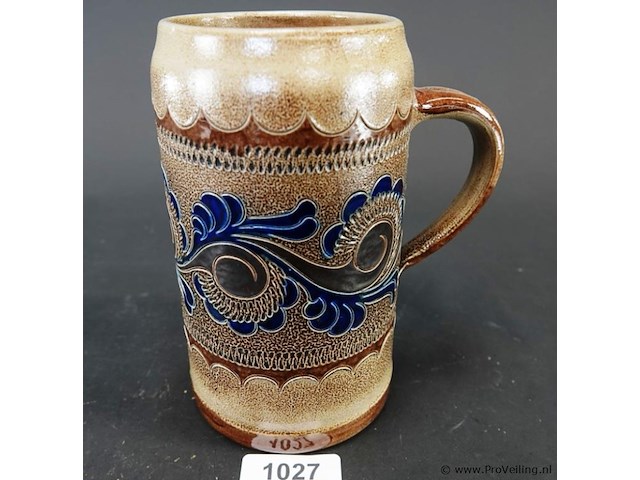 Traditionele duitse steengoed zoutglazuur bierpul - afbeelding 1 van  5