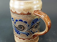 Traditionele duitse steengoed zoutglazuur bierpul - afbeelding 3 van  5