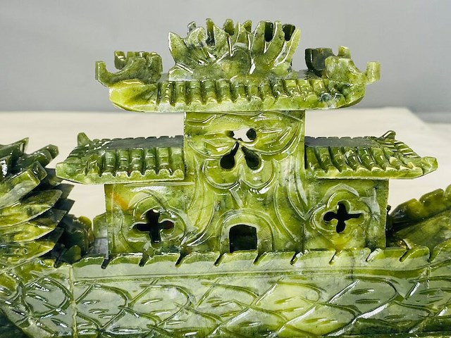 Traditionele jade drakenboot - inclusief doos - afbeelding 5 van  5